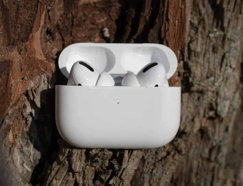 How to Connect AirPods to a Laptop A Comprehensive Guide